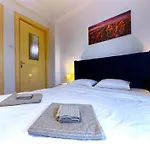 Ultracentral 4 - Old Center -120 Square Meters - *