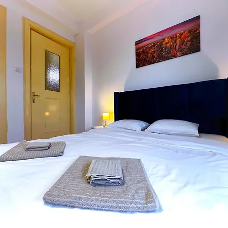 Ultracentral 4 - Old Center -120 Square Meters - *