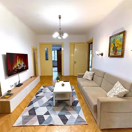 Ultracentral 4 - Old Center -120 Square Meters -