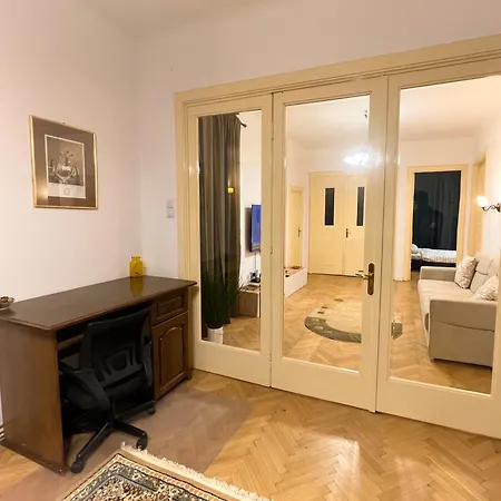 Ultracentral 4 - Old Center -120 Square Meters - Bucarest