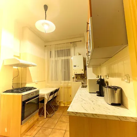 Appartement Ultracentral 4 - Old Center -120 Square Meters - Bucarest