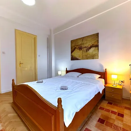 Ultracentral 4 - Old Center -120 Square Meters -