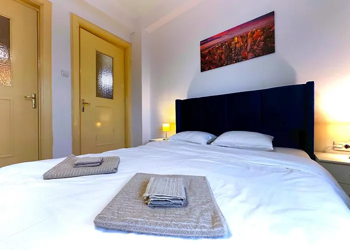 Ultracentral 4 - Old Center -120 Square Meters - *