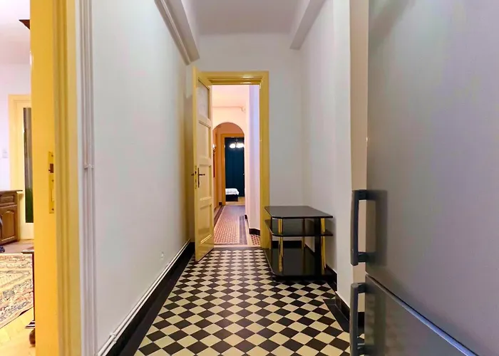 Ultracentral 4 - Old Center -120 Square Meters - Apartment