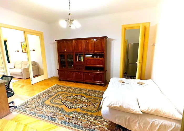 Ultracentral 4 - Old Center -120 Square Meters - *