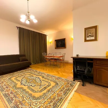 Ultracentral 4 - Old Center -120 Square Meters - *