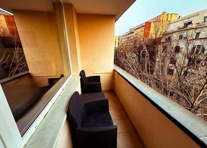 Apartament Ultracentral 4 - Old Center -120 Square Meters - Bucureşti